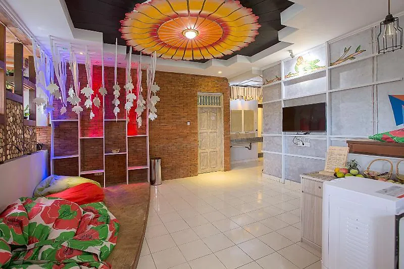 Umahku Bnb & Apartment Seminyak ホテル スミニャック